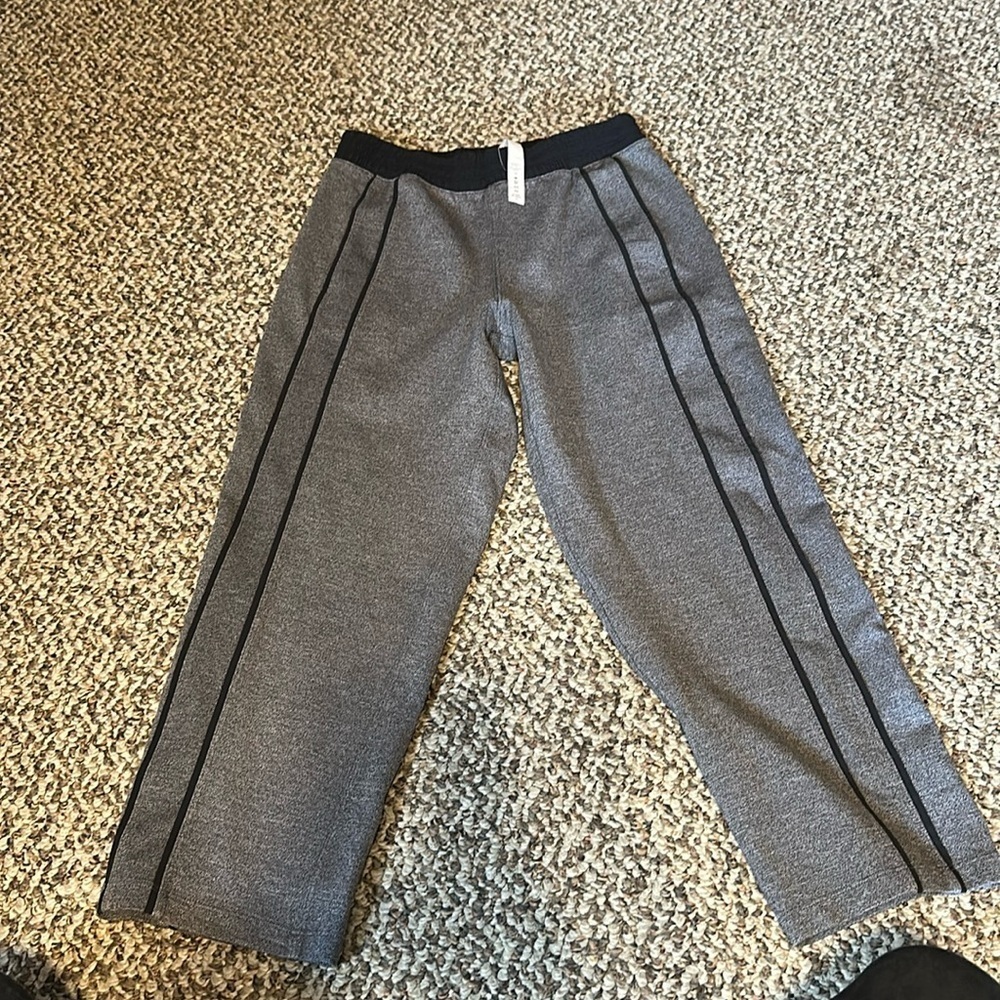 Lululemon Cropped Pants